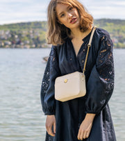 Petit sac Nomad - Sac à main beige foncé pour femme à bandoulière en cuir de pomme